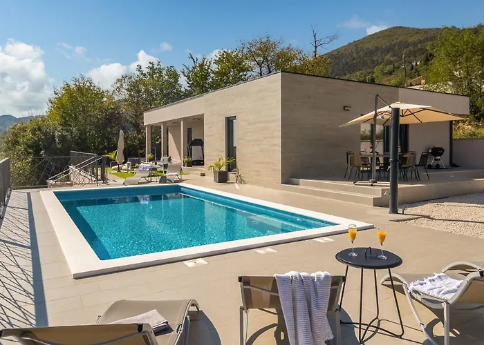 Villa Castanea