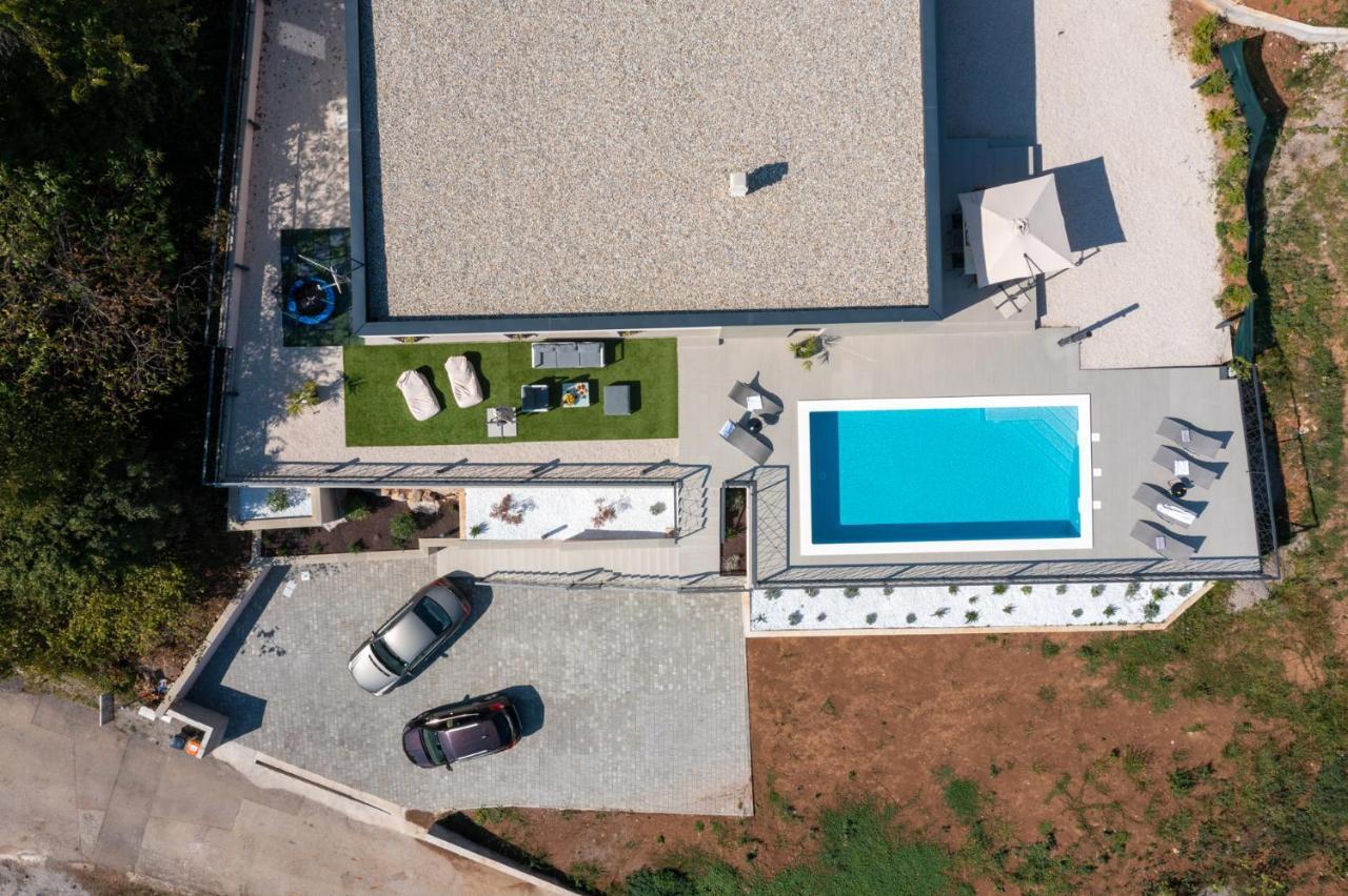 Castanea Villa